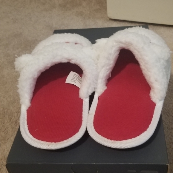 Kids slide in slippers - Picture 3 of 3